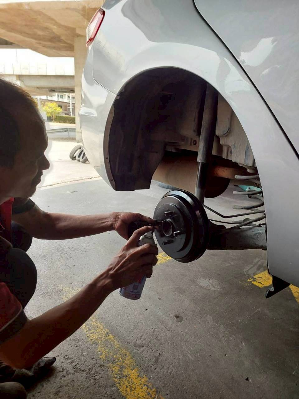 บริการเปลี่ยนยาง ล้อแม็กซ์ และช่วงล่างครบวงจร